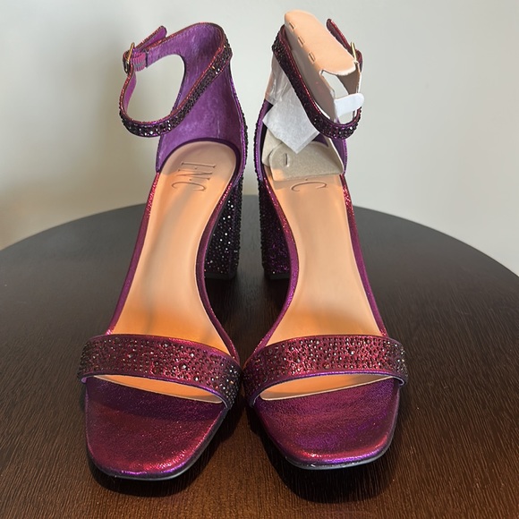 Rare! INC Lexini Two-piece Purple Crystal Sandals - Picture 3 of 9